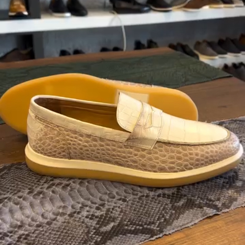 Casual White Crocodile Leather Shoes