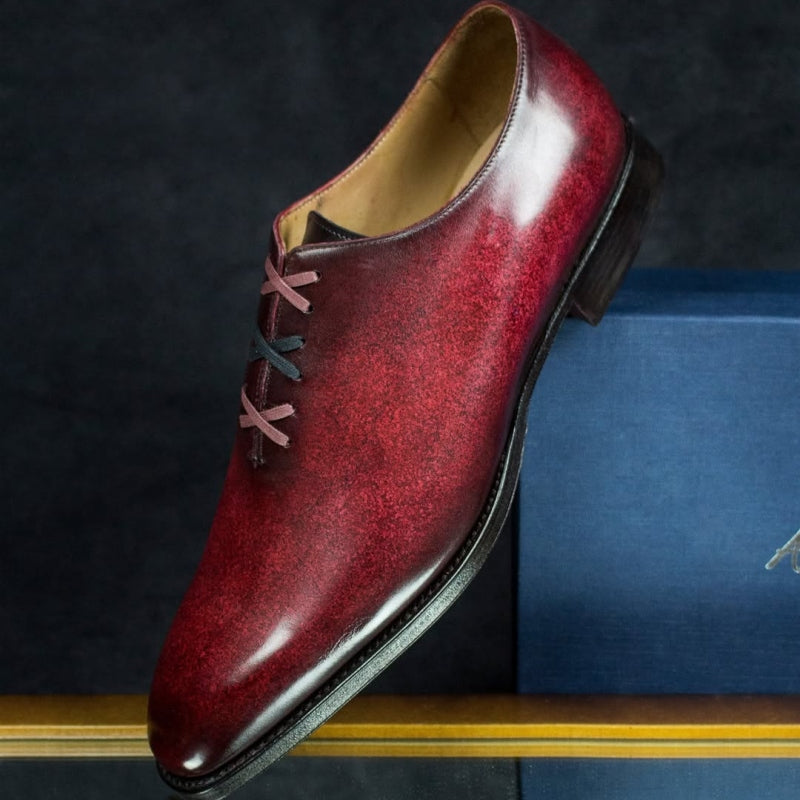 Elegant And Eye-catching / Red Velvet Patina Oxford