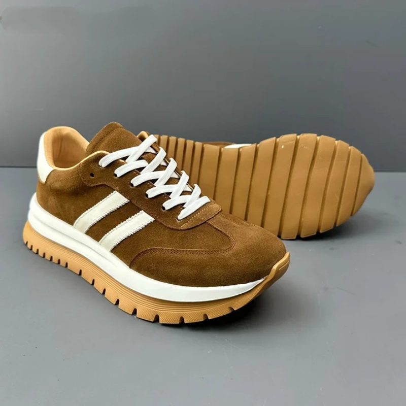 Handmade Retro Leather Breathable Low-top Sneakers
