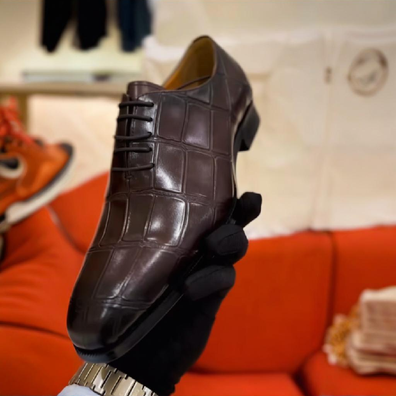 Men's Classic Crocodile Leather Oxfords