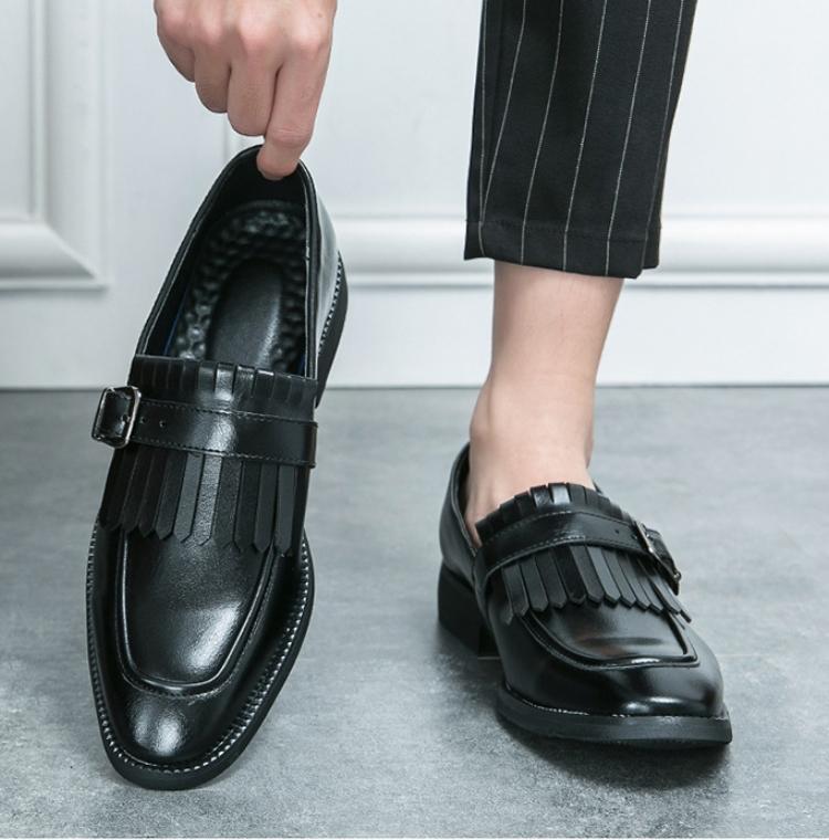 Tassels Green Slip-On Round Toe Shoes