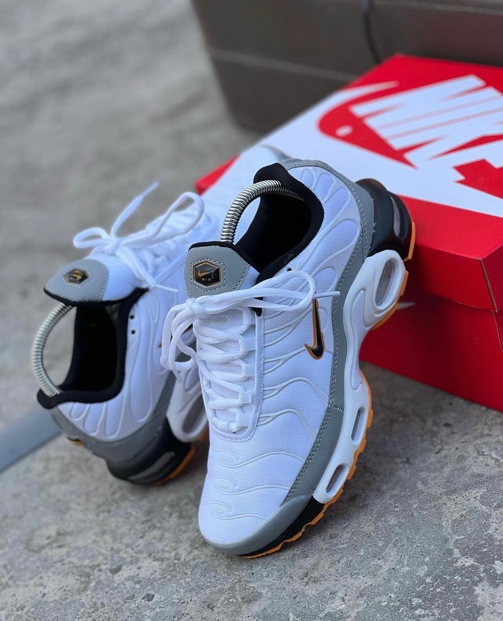 AIR MAX TN WHITE / YELLOW – ENERGY, STYLE, AND URBAN POWER