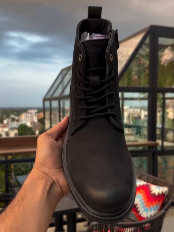Classic And Comfortable Nubuck Leather Boot