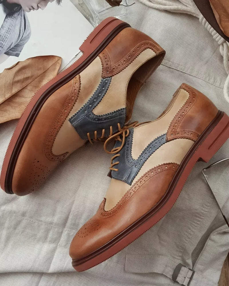 Men's Wedge-Wing Oxford Shoes
