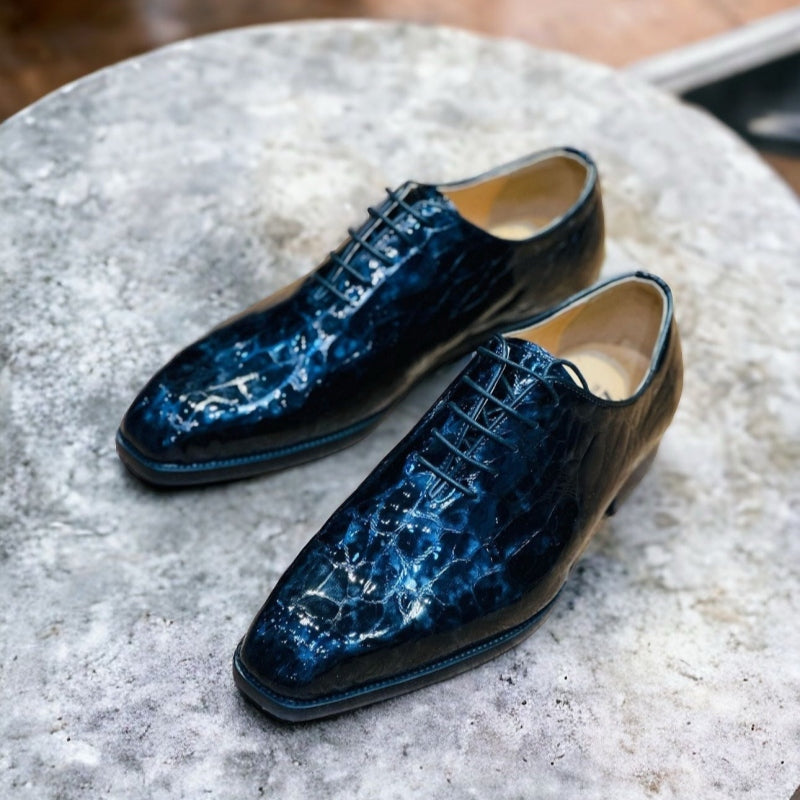 PERSUS Crust Calf Leather Shoes.