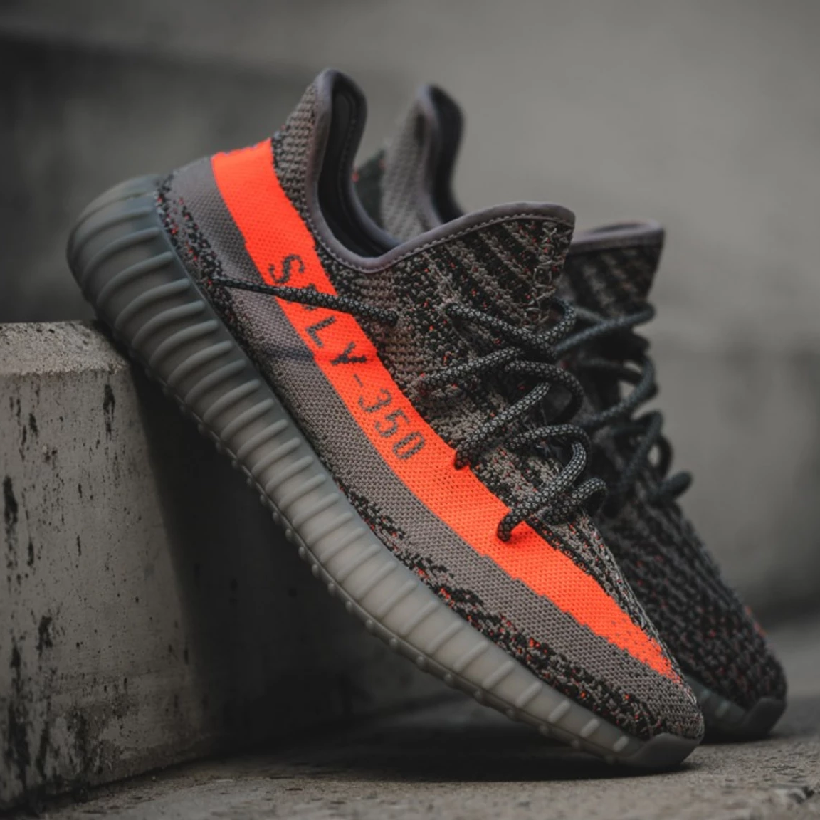 Yeezy Boost 350 V2