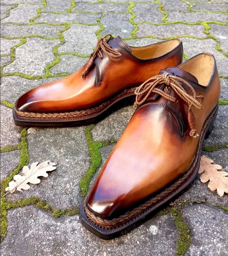 AMOR Elegant Calfskin Derby Leather Shoes